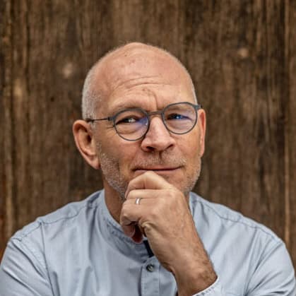 Stefan Bauer